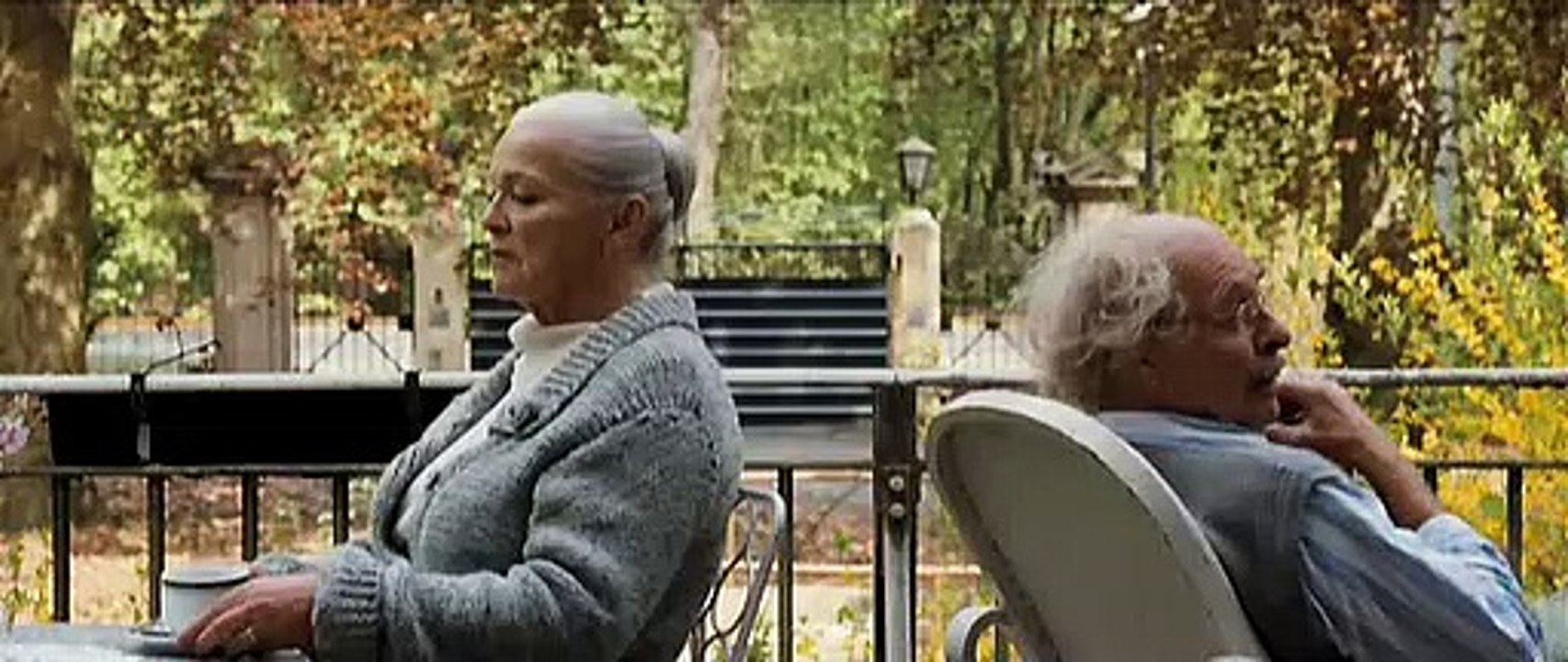 Dinosaurier - Gegen Uns Seht Ihr Alt Aus Film Trailer (2009)