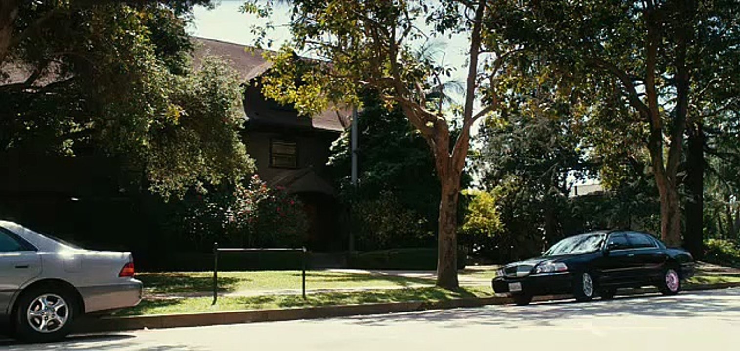 Death At A Funeral Film Trailer (2010)