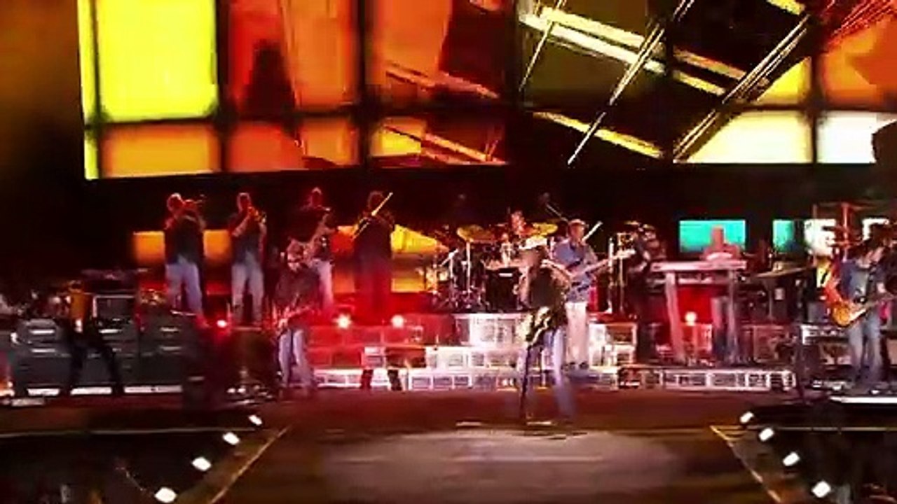 Kenny Chesney: Summer In 3D Film Trailer (2010)