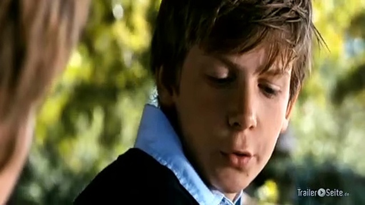 In Einer Besseren Welt Trailer (2011)