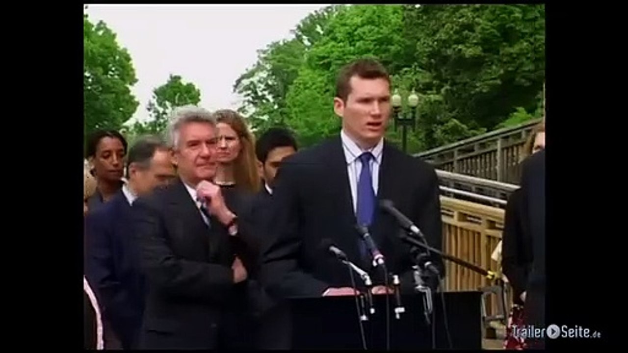 Living For 32 Kino Film Trailer (2011)