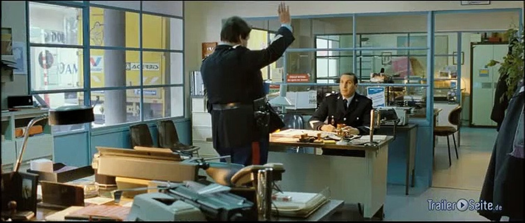 Nichts Zu Verzollen Trailer und Filmkritik (2011)