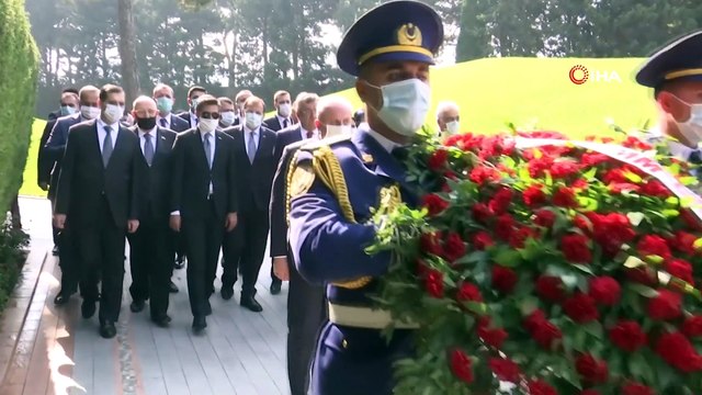 - TBMM Başkanı Şentop, Azerbaycan ve Türk şehitliklerini ziyaret etti