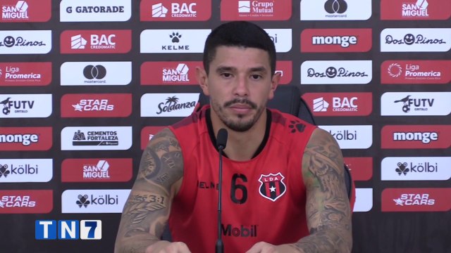 td7-ruiz-y-salvatierra-unicos-manudos-que-han-jugado-concacaf-191020