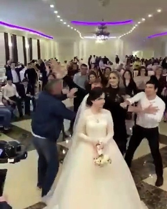 Un lancer de bouquet qui finit mal...