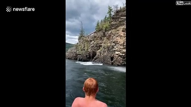 Il rate son plongeon de 30m de haut... Plat douloureux