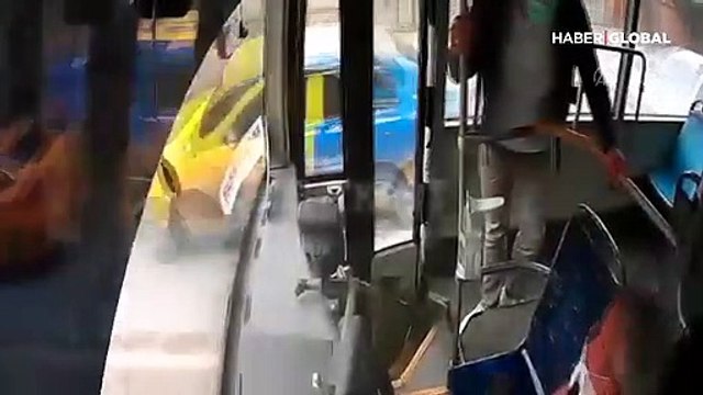 Durak harici indirilmeyen yolcu seyir halindeki otobüsün fren pedalına bastı