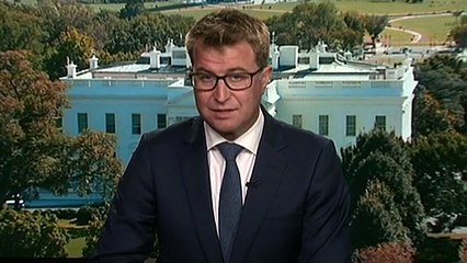 Trump labels US's top infectious diseases expert a "disaster"