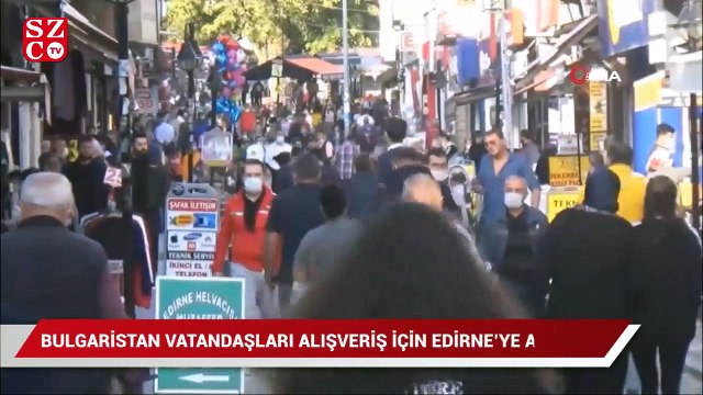 Akın akın geliyorlar, cadde doldu taştı