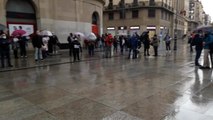 Concentracíon de hosteleros en Pamplona en protesta por el cierre del sector