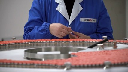 Cresce desconfiança em vacinas; testes avançam