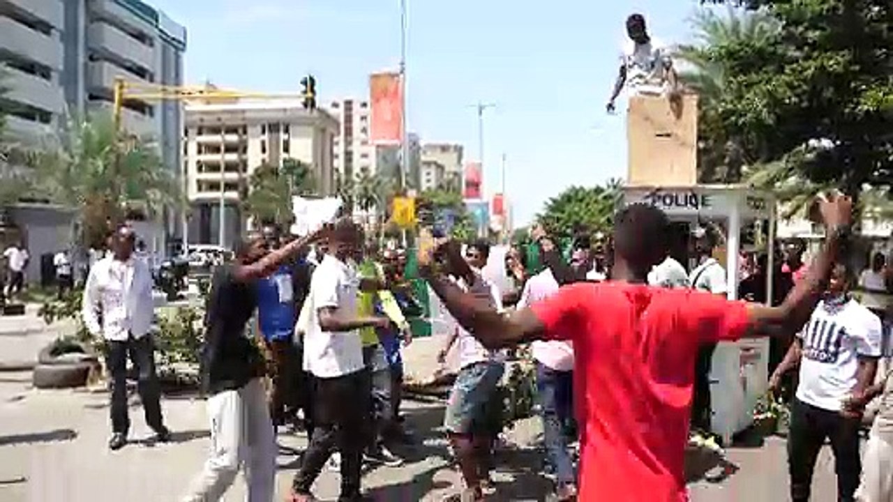 Proteste in Nigeria: Regierung von Lagos verhängt Ausgangsperre