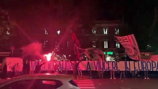 Lazio - Borussia Dortmund: i tifosi a Ponte Milvio