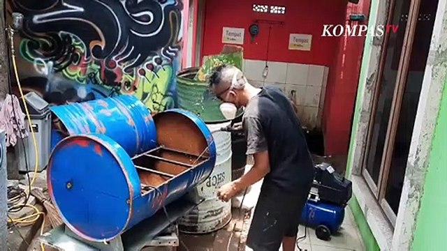 Inovatif! Manfaatkan Limbah Jadi Sofa Unik