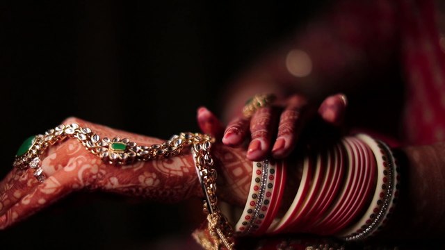 Elegant Bride Getting Ready Video | Video Tailor - The Best Wedding Photographers in Delhi NCR