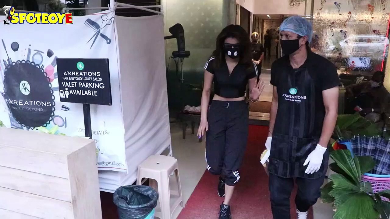 Spotted: Kriti Sanon & Urvashi Rautela at Kroma...