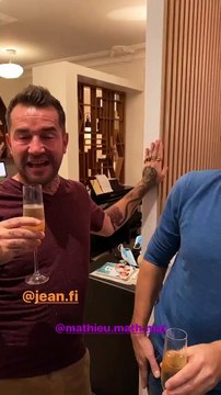 Jeanfi Janssens et Mathieu de 'L'amour est dans le pré se retrouvent le 20 octobre 2020 grâce à Karine Le Marchand