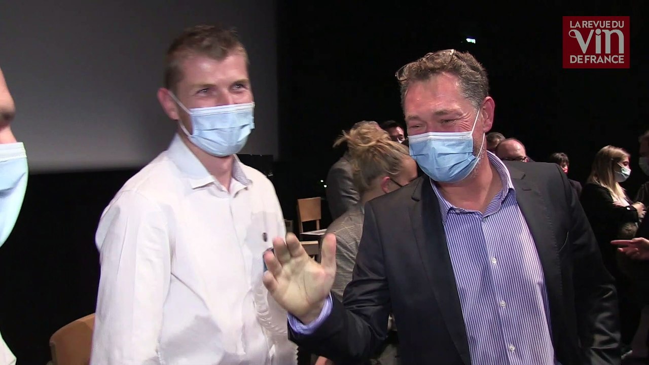 Les deux meilleurs cavistes de France travaille...