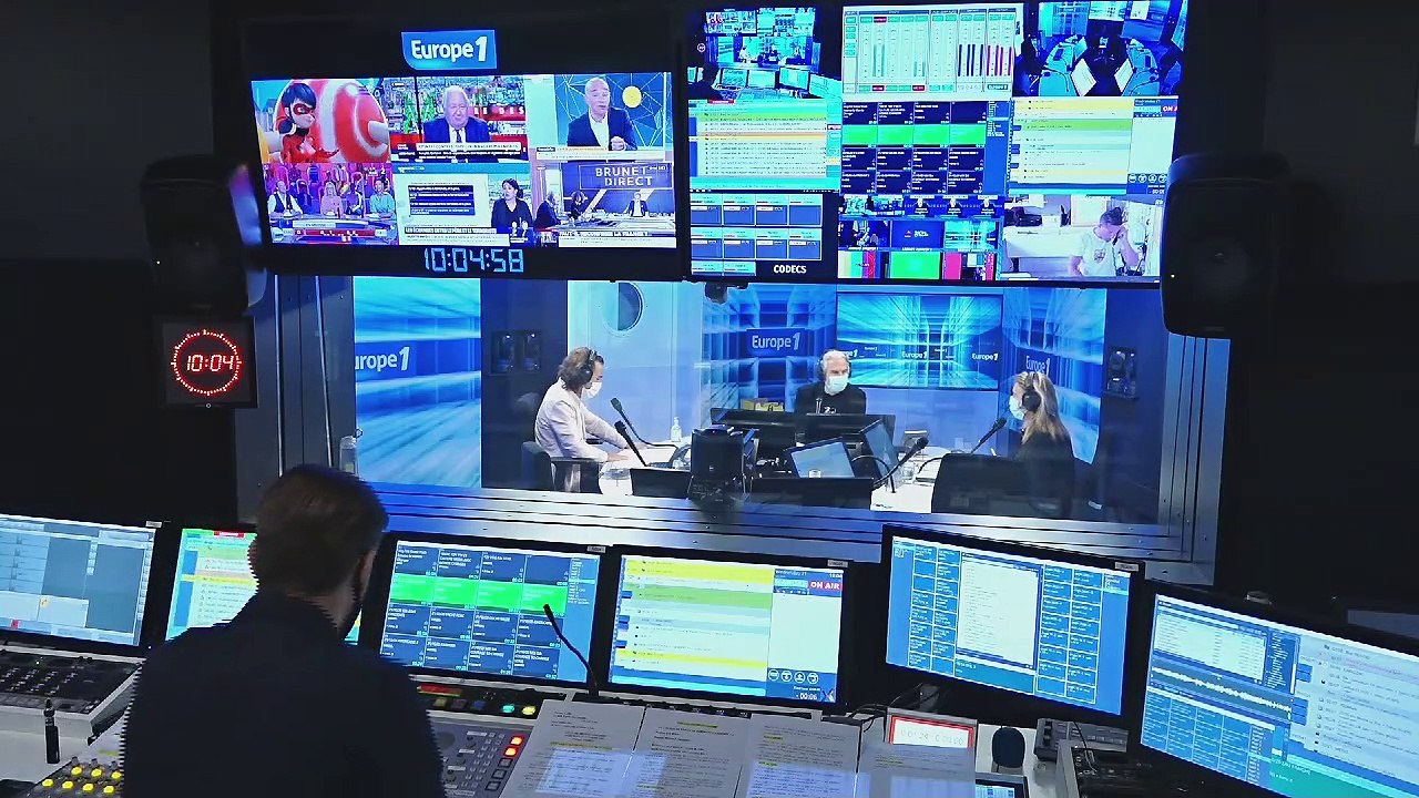 Dans "Un dîner presque parfait", "des gens qui ne se connaissent pas s'invitent à dîner pour se faire pourrir !"