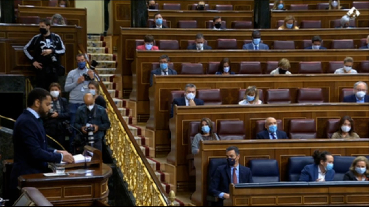 El ultraderechista Garriga justifica la moción como "un deber nacional"
