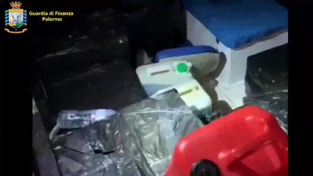 Trapani - Sequestrati oltre 700 chili di sigarette di contrabbando 4 arresti (21.10.20)