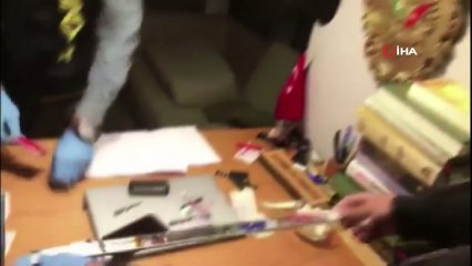 Bankamatik dolandırıcıları önce kameraya sonra polise yakalandı