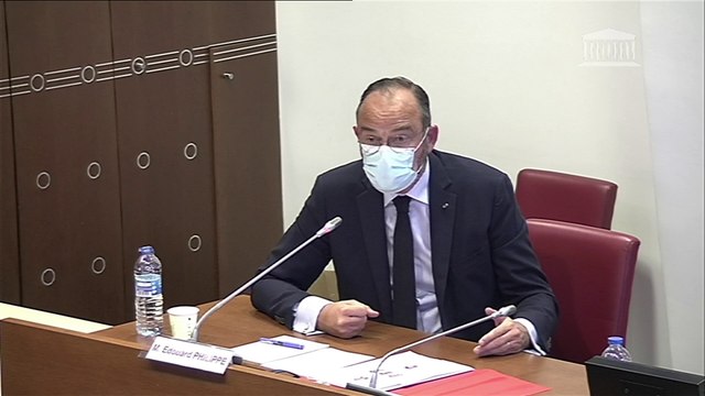 Masques: auditionné à l'Assemblée, Édouard Philippe reconnaît des erreurs de communication