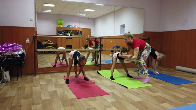 My ideas of gymnastics training, stretching. for improved splits and flexibility.