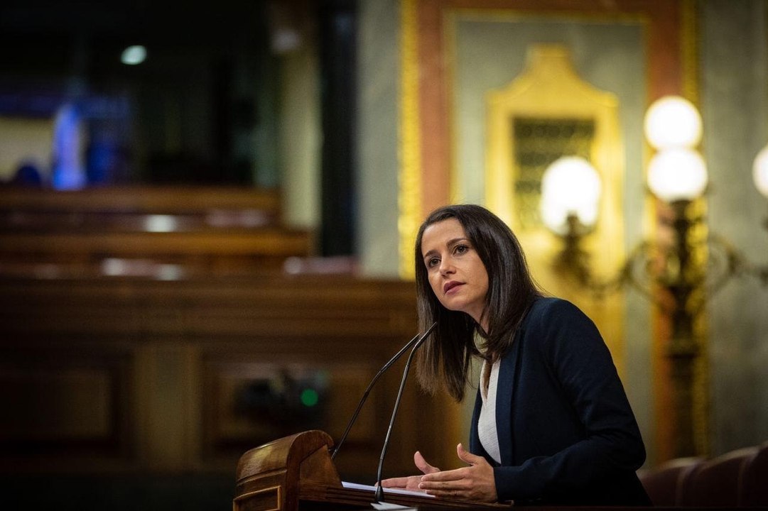 Inés Arrimadas asegura que muchos de los políticos "no han trabajado en su vida"