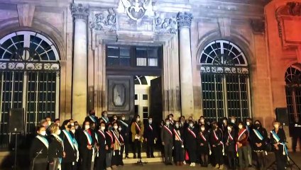 Marseille : les élus de la mairie rendent hommage à Samuel Paty