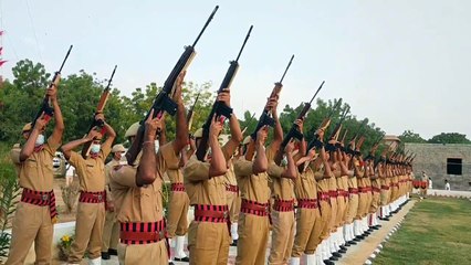 शहीद पुलिस कर्मियों को किया याद