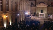 Hommage à Samuel Paty - Revoir en vidéo l'intégralité des 40 minutes de l'hommage de la France au professeur dans la cour de la Sorbonne