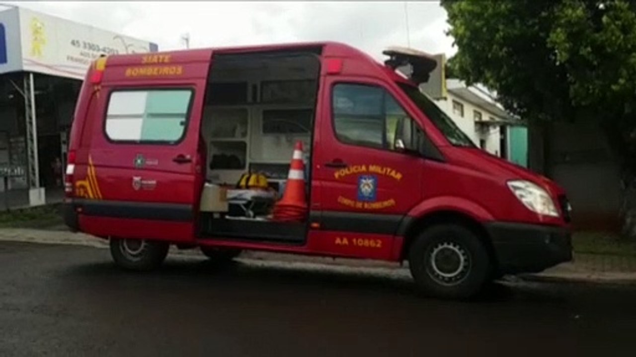 Homem fica ferido ao ser atingido por barra de ferro no Tropical