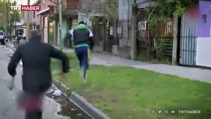 Arjantin'de muhabirin yayın öncesi telefonu çalındı