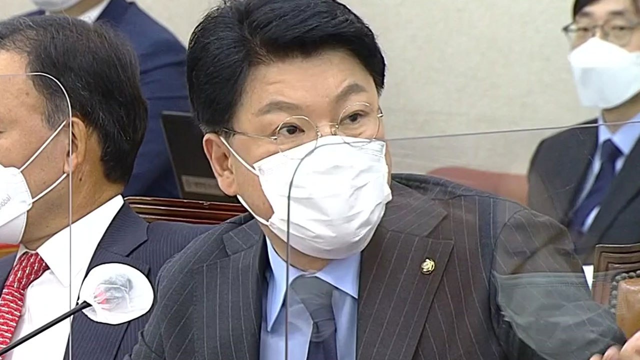 [국정감사 현장영상] 장제원 "추미애 장관보다 수십 배 예의 바르게 답변 중" / YTN