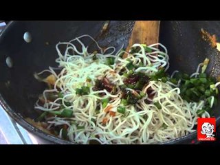 Click & Cook | Egg Kathi Roll With Noodles | Vikatan Samayal