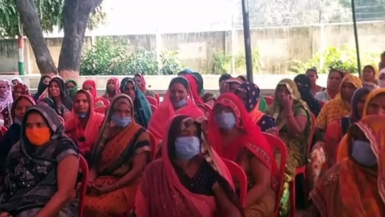 इकदिल थाने में मिशन शक्ति के तहत महिलाओं को CO सिटी ने किया जागरूक