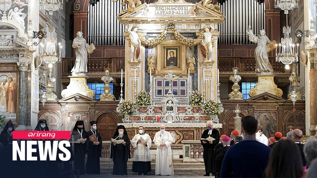 Pope Francis calls for civil union law for same-sex couples