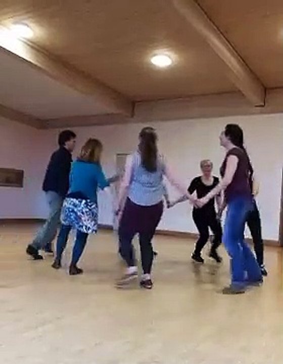 I a nau poletas a vendèr (ronde jeu)