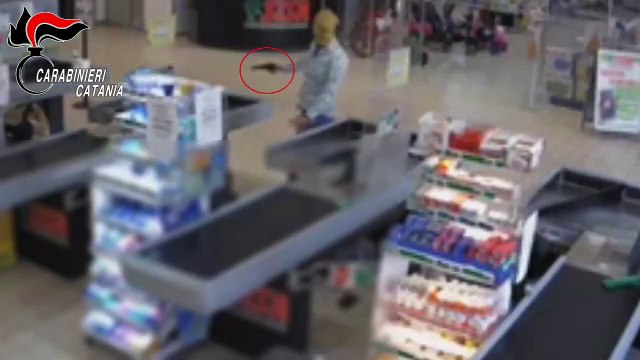 Catania - Arrestato rapinatore seriale armato di pistola (21.10.20)