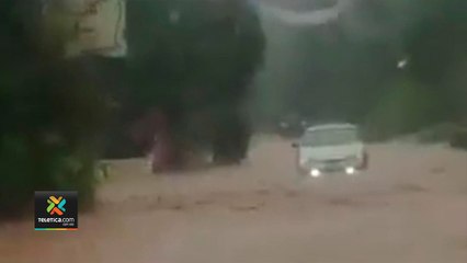 tn7-Paso-de-onda-tropical-provocó-inundaciones-y-caída-de-granizo-291020