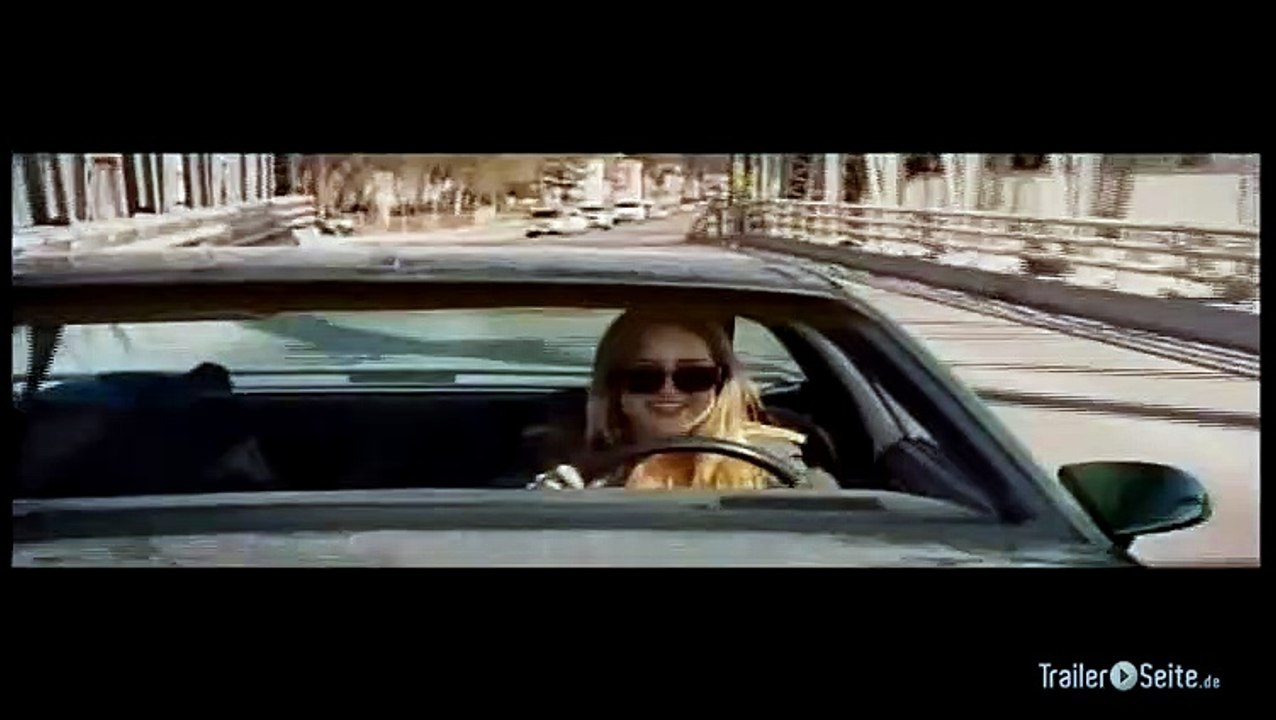 Walk All Over Me Trailer Liebe, Latex, Lösegeld (2011)