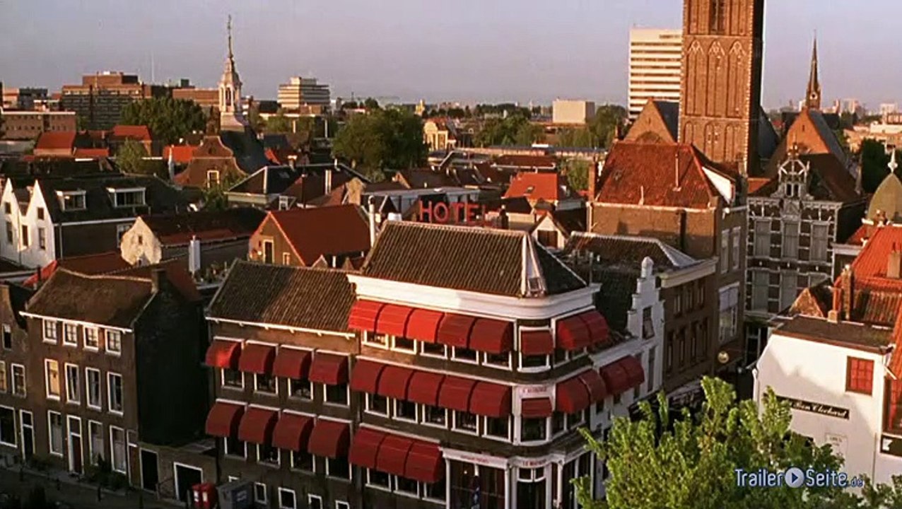 Miss Minoes Trailer (2012)