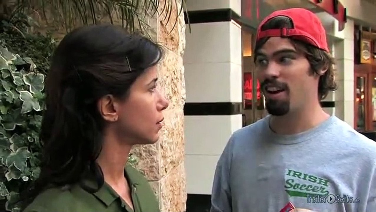 Footprints trailer (2012)