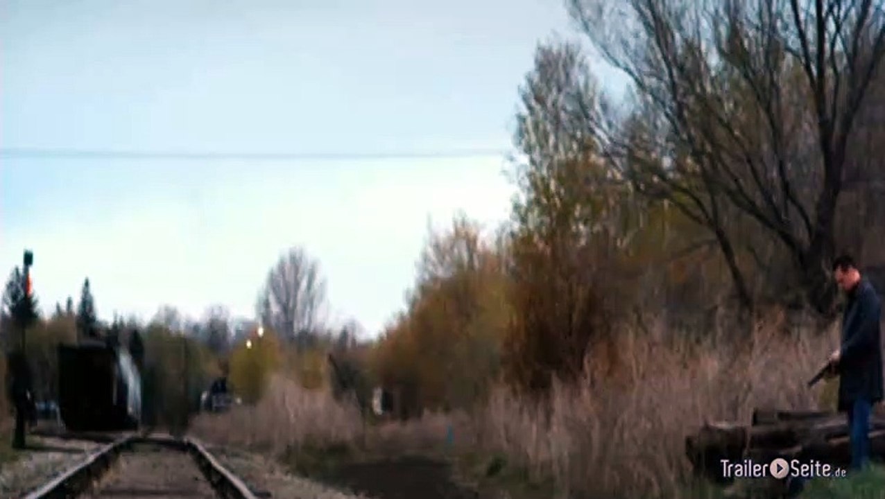 The man on the train trailer (2011)