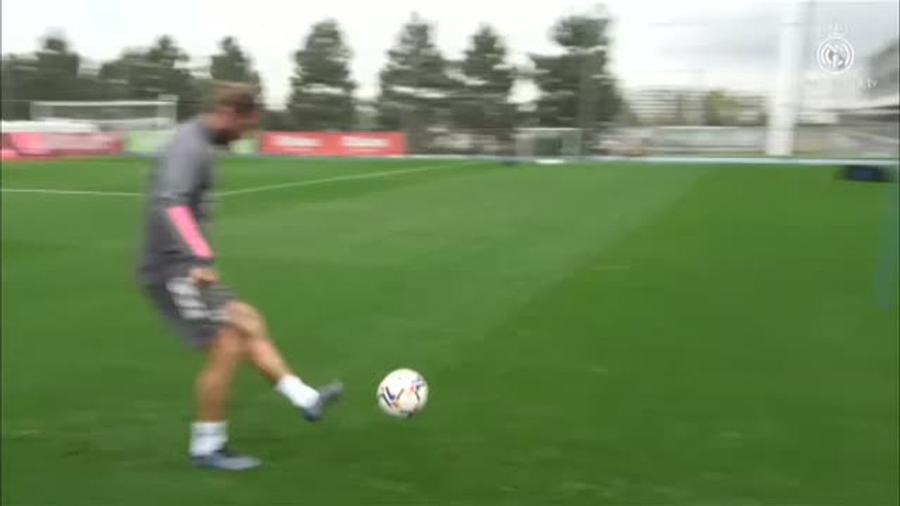 Sergio Ramos se entrena en solitario y sigue siendo duda para el Clásico