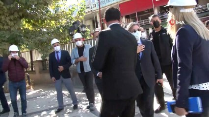 Bakan Yardımcısı Demircan'dan depremde hasar gören camide inceleme