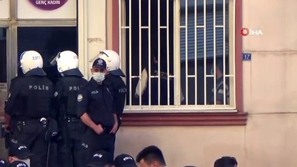 HDP Diyarbakır İl Başkanlığı binasından delil torbalarıyla çok sayıda doküman çıkartıldı