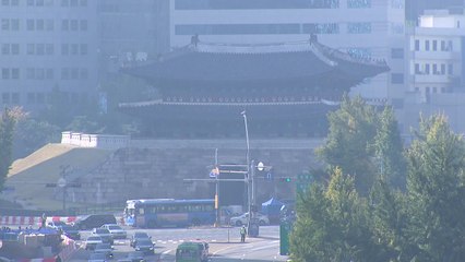 첫 황사 이어 첫 한파특보...강원 산간에 첫눈 / YTN