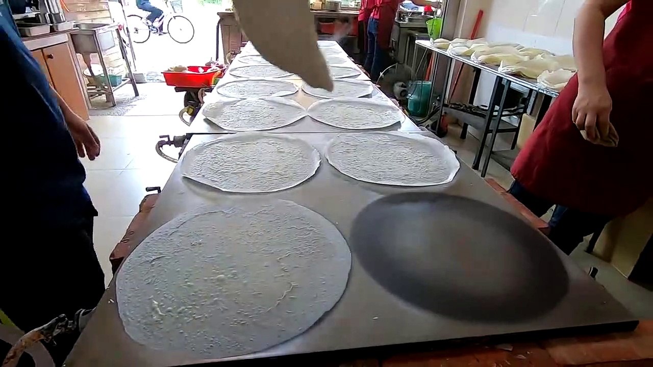 How to Make Vegetable Spring Rolls & Spring Roll Wrappers  - Taiwanese Street Food